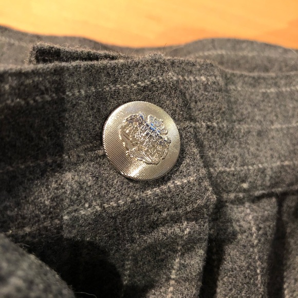 Grey Cashmere-Wool Tie-waist Shorts with Pockets - Picture 7 of 7